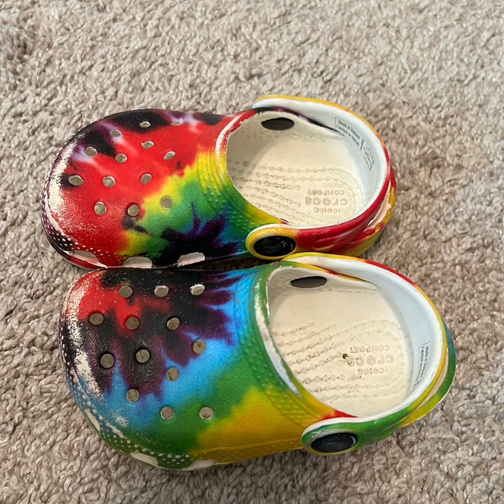 Baby crocs 5